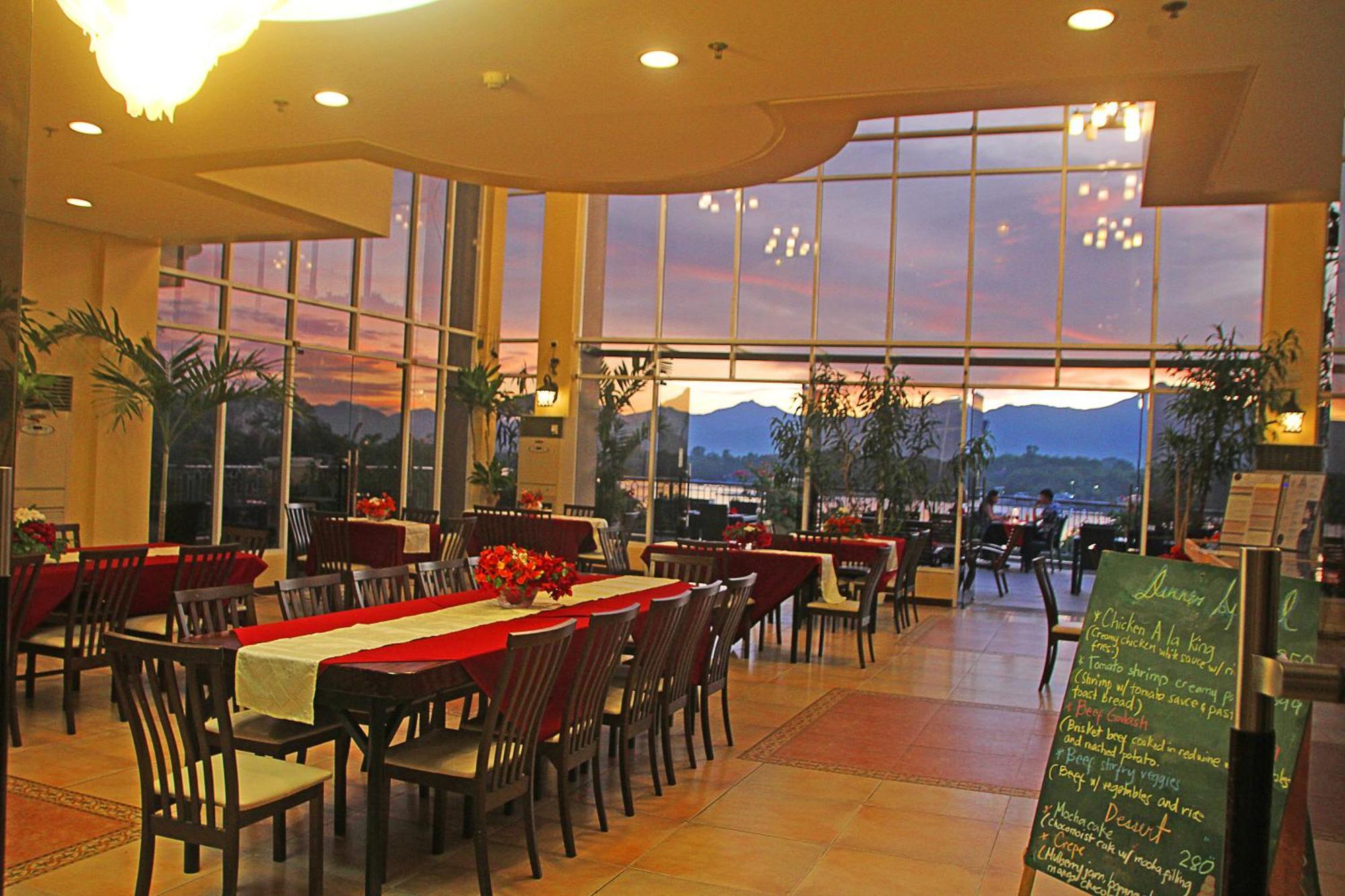Hotel Palacio Puerto Princesa Dış mekan fotoğraf